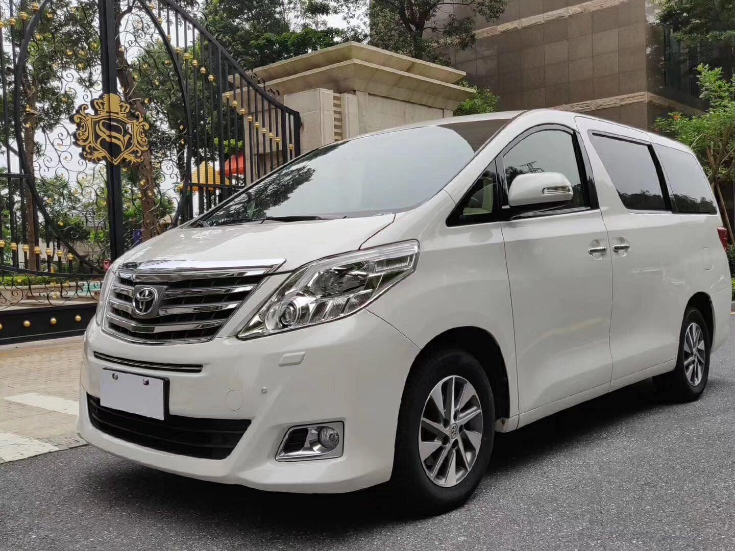 商務考察會議租車豐田埃爾法20系(商務會議租車)